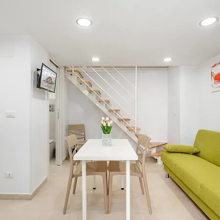 Machiavelli House Daire