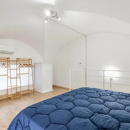 Daire Machiavelli House Katanya