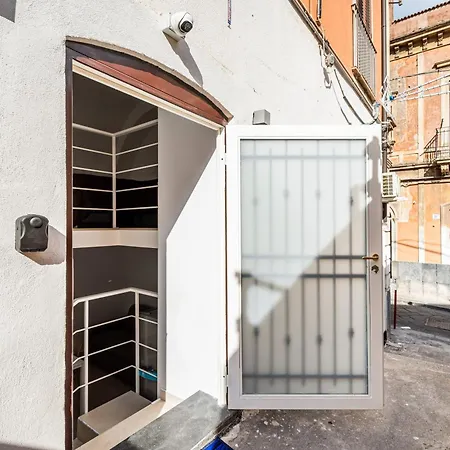 Machiavelli House Daire Katanya